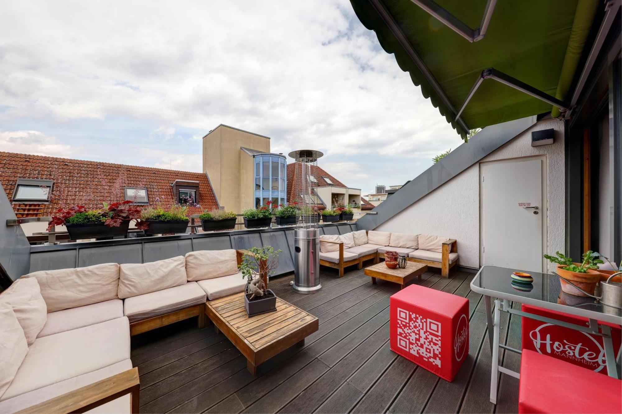 Hostel Mannheim Exterior photo Rooftop terrace